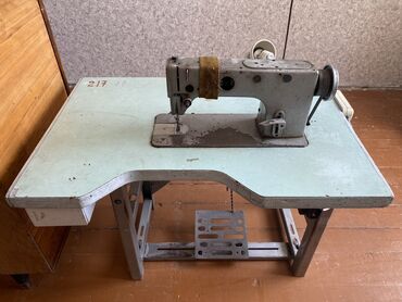 Оборудование для бизнеса: Автоматическая швейная фабричная машина Полностью рабочая Продаю так
