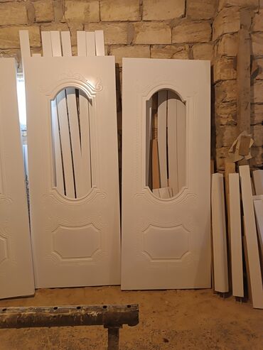 Pilləkən məhəccərləri: Salam taxta pilləkanı yüksək keyfiyyətlə yığıb yerində — 3