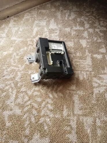 Другие детали для мотора: Нижняя подушка двигателя.Черный кронштейн из металла с креплением и — 7