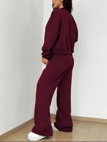 Kompleti: Cena 3300 dinara S m l xl 2xl — 1