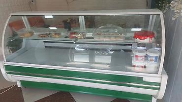 enerji soyuducu: Şirniyyat və fast-food üçün soyuducu vitrin - Ölçü: təqribi uzun — 1