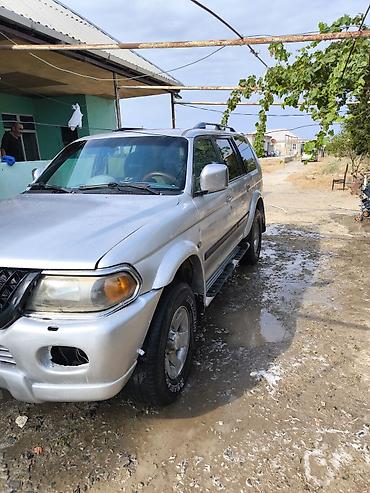 gunes paneli isiqlar: Mitsubishi Pajero/Montero (5 qapılı SUV) – Qabaq potbires qoyulmali — 2