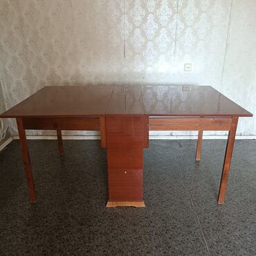 стол деревянный кухонный: Зал үчүн Стол, түсү - Күрөң, Колдонулган