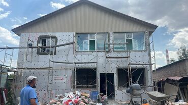 жаман сары: Фасадды оңдоп-түздөө, Фасадды жылуулоо, Фасад жасалгасы | Молдинг | Суюк травертин, Кургак травертин | Пенопласт, Пеноплекс, Базальт 6 жылдан ашык тажрыйба