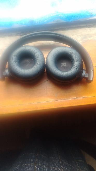 Qulaqcıqlar: JBL on-ear/over-ear simsiz qulaqlıq - Marka: JBL (kasaların üzərində — 1