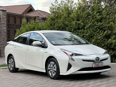 Toyota: Toyota Prius: 2018 г., 1.8 л, Автомат, Гибрид, Хэтчбэк