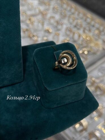 алтын золото каталог изделий: Золотые украшения в современном стиле. - Кольцо, вес 2.94 г. Дизайн с