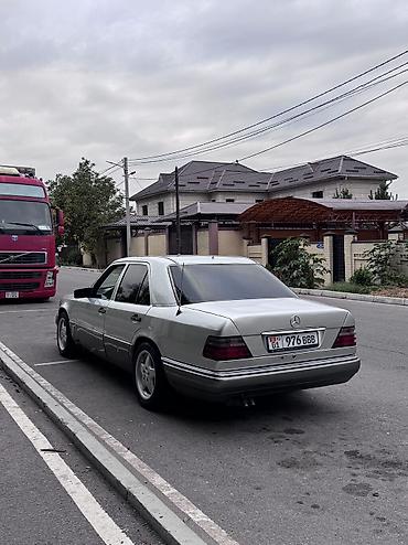 Продажа авто: Mercedes-Benz E-Class: 1995 г., 2.8 л, Механика, Бензин, Седан — 4