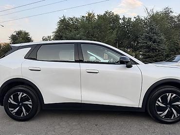 geely e5: Changan Qiyuan Q05: 2026 г., Электромобиль, Кроссовер — 2