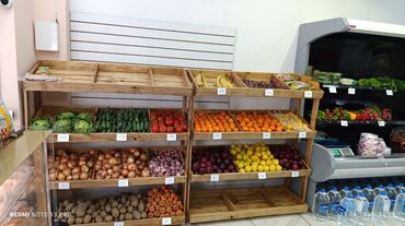 Строительный кирпич: Стелажы для овощей из дерева — 4