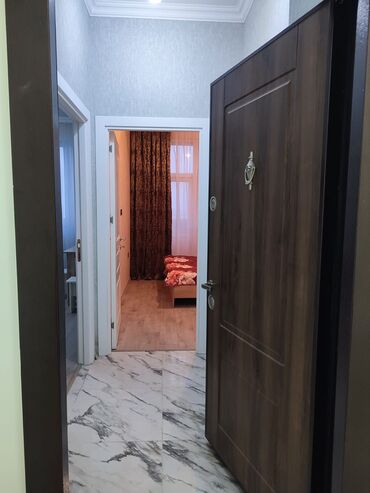 coratda kiraye evler: Xirdalan kristal 1 📌Kamendat pulu daxil! Menzilde yaşayiş olmayib!