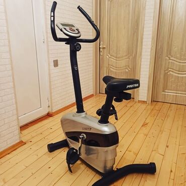 Velotrenajorlar: Proteus stasionar velotrenajor - Daxili ekranlı konsol: sürət