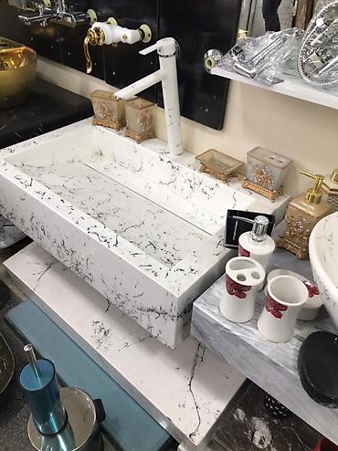 Çanaqlar, tülpanlar: Mərmər hamam lavabosu və üstü – birblok monolit dizayn Məhsul — 13