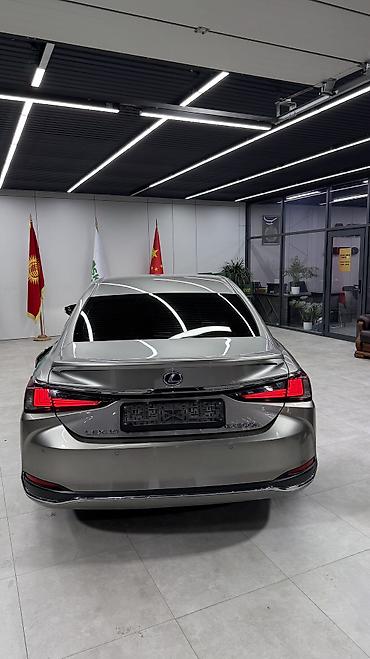 audi a6 c8: Lexus ES: 2019 г., 2.5 л, Автомат, Гибрид, Седан — 5