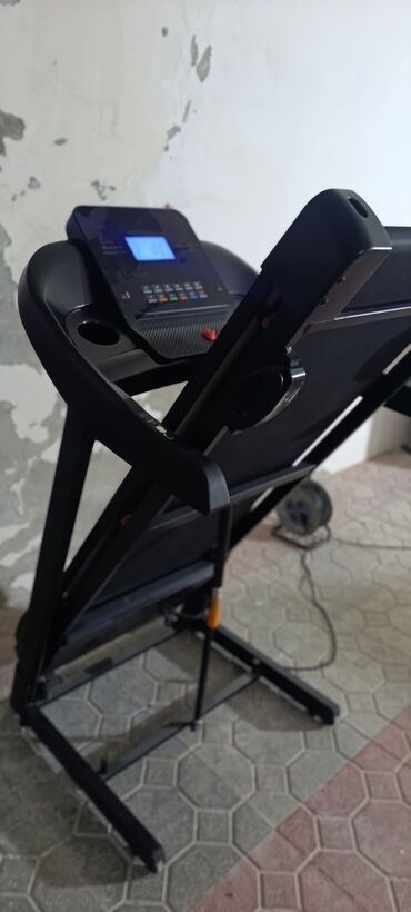Qaçış trenajorları: Qaçış aparatı. tredmil. beqavoy . Çeki goturme 80 kq Max. Suret — 2