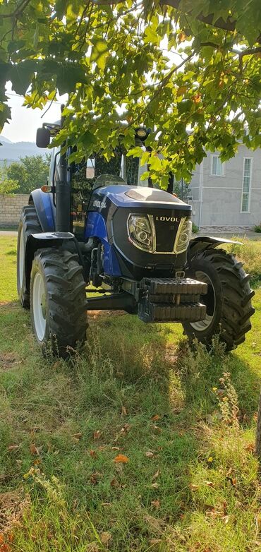 Süd sağan aparatlar: Lovol 1304 dörd təkərdən idarə olunan traktor - Model: Lovol 1304