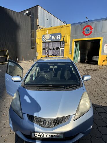 акура хонда: Honda Fit: 2007 г., 1.3 л, Вариатор, Бензин, Хетчбек