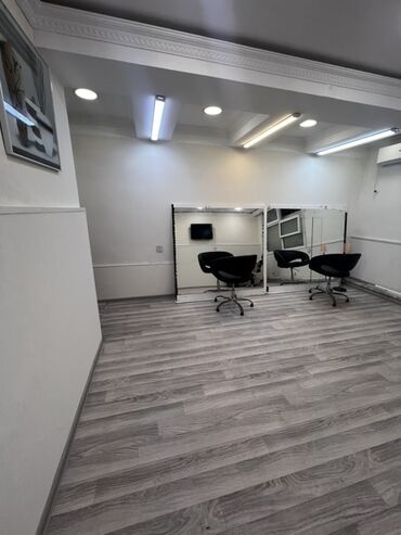 Digər ixtisaslar: Həzi aslanov metrosu yaxınlığında, obyekt satılır. İşıq su daimidir — 13