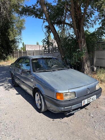 Volkswagen: Volkswagen Passat: 1989 г., 1.8 л, Механика, Бензин