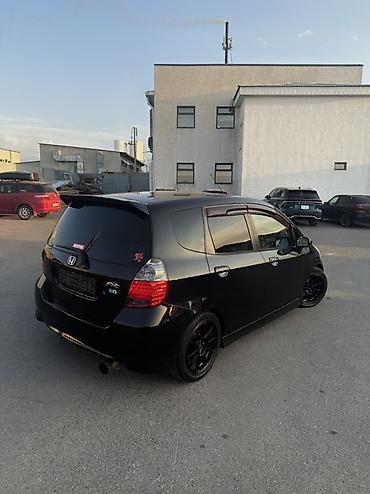 авто вкуп фит: Honda Fit: 2003 г., 1.5 л, Вариатор, Бензин — 8
