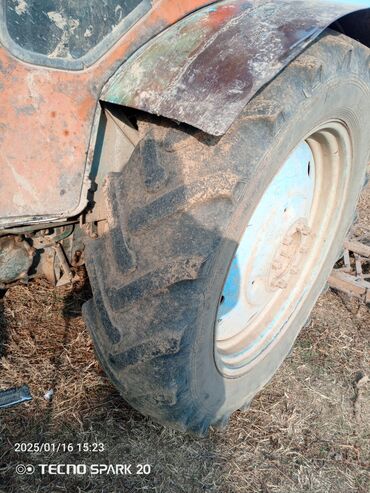 Traktorlar: Traktor Belarus (MTZ) 42, 1988 il, 42 at gücü, motor 4.2 l, İşlənmiş — 33