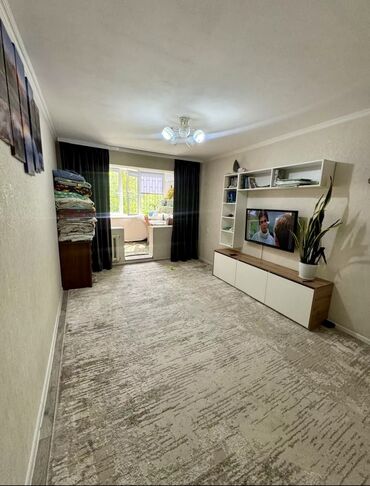 Продажа квартир: 1 комната, 32 м², 104 серия, 1 этаж, Старый ремонт