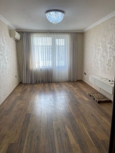 Köhnə tikili: Bakı, Neft Daşları qəs., 3 otaqlı, Köhnə tikili, m. Qara Qarayev, 65 kv. m -da lalafo.az — 20 Köhnə tikili: Bakı, Neft Daşları qəs., 3 otaqlı, Köhnə tikili, m. Qara Qarayev, 65 kv. m — 20