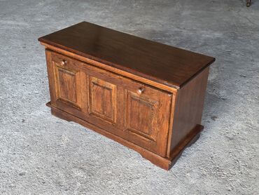 Komode: Drvena komoda/ormarić za dnevnu sobu ili hodnik - Materijal: puno — 1