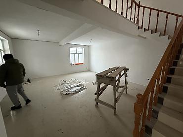 Продажа коттеджей и домов: Продаётся двухэтажный дом с отдельным хозблоком/гаражом на участке — 7