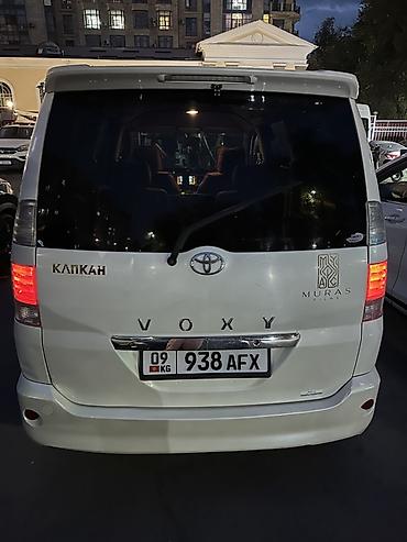 Унаа сатуу: Toyota Voxy: 2002 г., 2 л, Автомат, Бензин, Вэн/Минивэн — 6