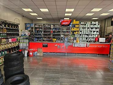 Nekretnine: Izdaje se lokal 220m2 na glavnom bulevaru u Sremskoj Mitrovici. Cena — 2