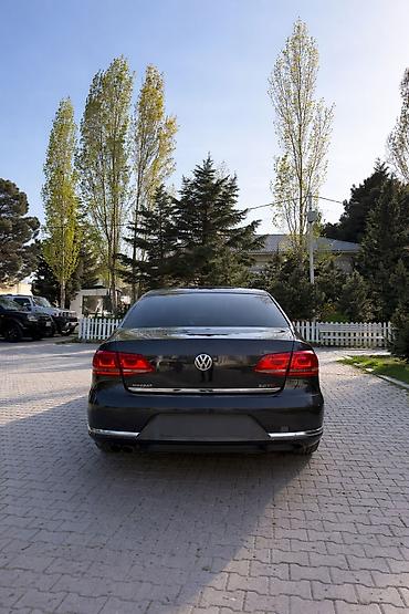 Volkswagen: Volkswagen Passat: 2 l | 2012 il Sedan — 4