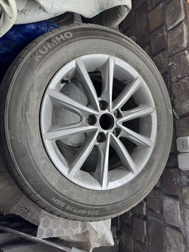 задняя балка пассат: Дөңгөлөктөр монтажда 205 / 65 / R 16, Жай, Колдонулган, 1 даана, Жеңил унаалар, Куйма, тешиктери - 5