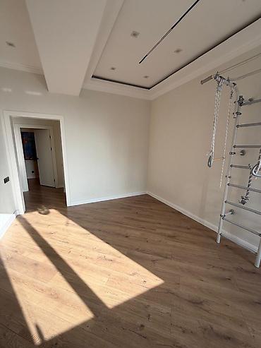 Продажа квартир: 3 комнаты, 92 м², 10 этаж — 10