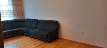 Uzunmüddətli kirayə mənzillər: Telnovda kirayə ev verilir. Şəkildə görünən əşyalarla verilir. İstilik — 5