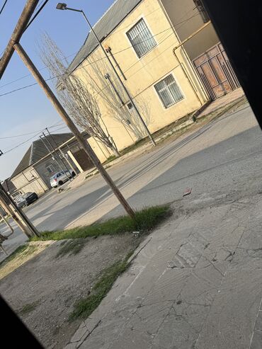 Həyət evləri və villaların satışı: Əmircan qəs. 3 otaqlı, 70 kv. m, Kredit yoxdur, Orta təmir — 15