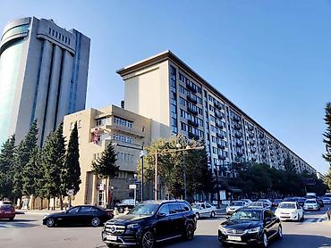 Tecili,Tecili,Genclik Metrosuna yaxin,Ataturk prospekdinde,9 Mertebeli