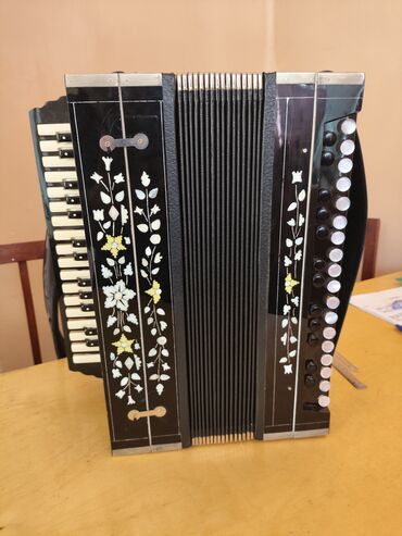 Akkordeonlar: Akustik Akkordeon, Yeni, Ödənişli çatdırılma — 2