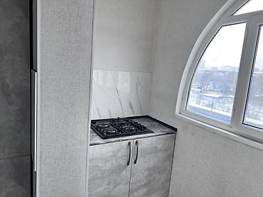 Долгосрочная аренда комнат: Светлая студия/комната с эркерным окном и зонированной лоджией — 8