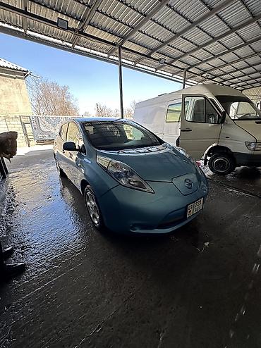 byd e6: Nissan Leaf: 2011 г., 1 л, Робот, Электромобиль, Хэтчбэк — 8