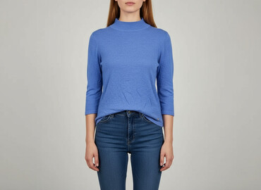 Swetry: Sweter damski, rozmiar M