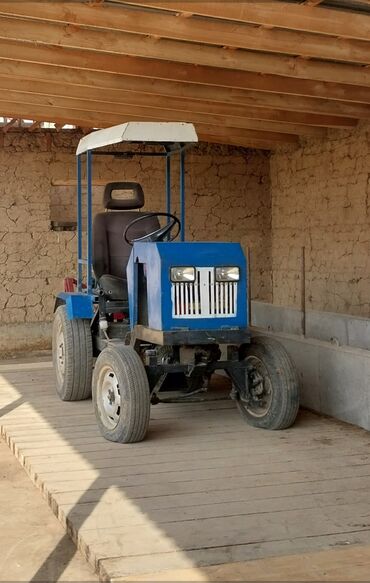 набор инструментов: Минитрактор самодельной компоновки, мотор 13 лошадиных силь, с объёмом