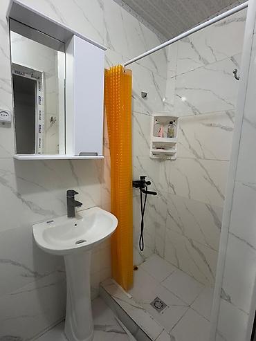 Посуточная аренда квартир: Сдаётся компактная однокомнатная квартира с отдельной кухней и — 7