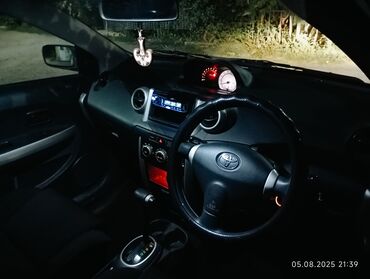 Toyota: Toyota ist: 2003 г., 1.3 л, Автомат, Бензин, Хэтчбэк — 3