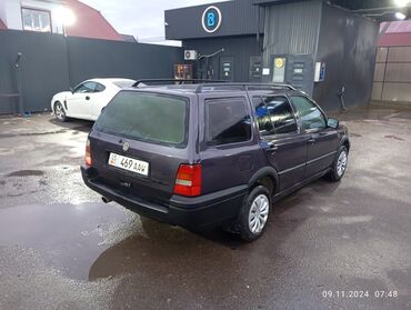 хотите авто: Volkswagen Golf: 1995 г., 1.8 л, Механика, Бензин, Универсал