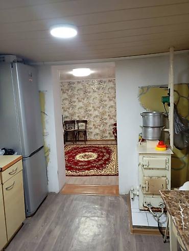 дом ынтымак: Продаю 3-комнатный дом Адрес: с. Ленинское Этаж: 1 Площадь дома: 90 м2 — 8