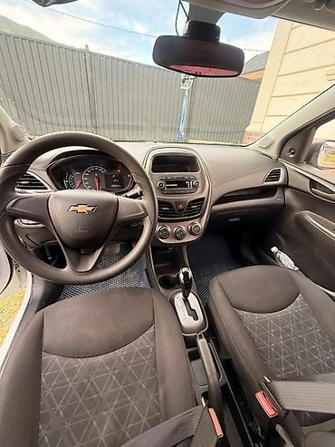 Chevrolet: Chevrolet Spark: 2018 г., 1 л, Вариатор, Бензин, Хэтчбэк — 12