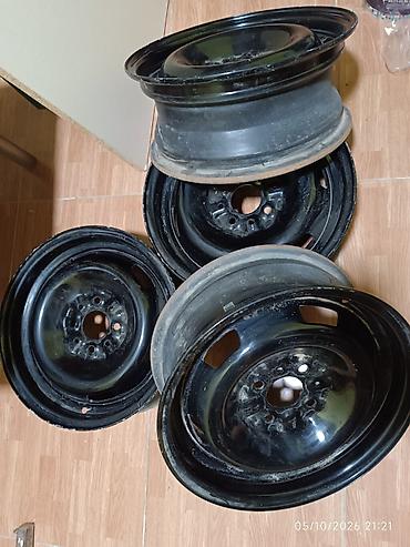 mini kran: Satılır: 4 ədəd polad disk Ünvan: Yeni Ramana Xüsusiyyətlər: - Ölçü — 1