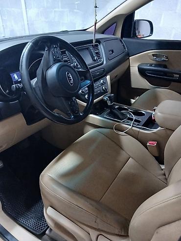 приборка: Kia Carnival: 2019 г., 2.2 л, Автомат, Дизель, Минивэн — 5