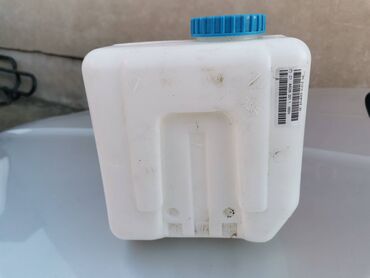 Auto delovi: Posuda prskalice brisaca sa motorom Lada 2121,21213,21214 Niva, Lada — 8